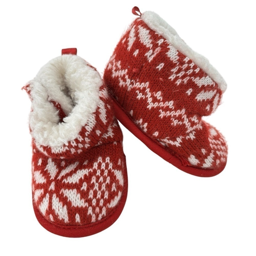 George Baby Starry Snowflake Size 3-4 Red/ White Fair Isle Soft Sole Bootie